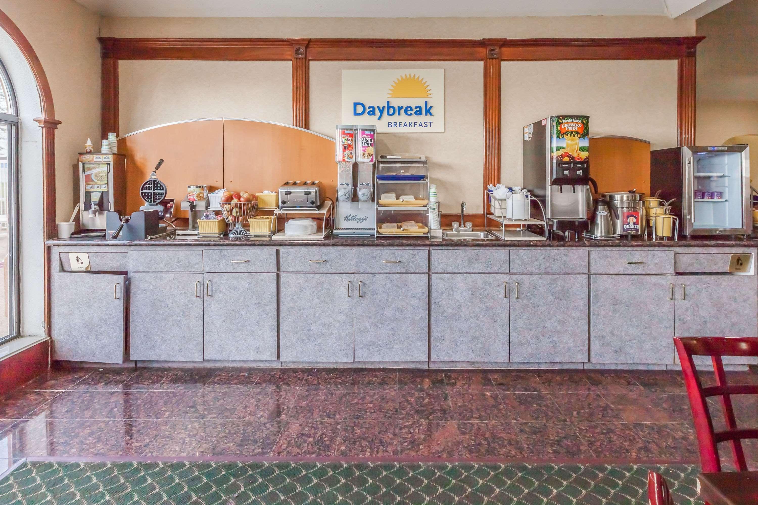 Days Inn & Suites By Wyndham Pasadena Luaran gambar